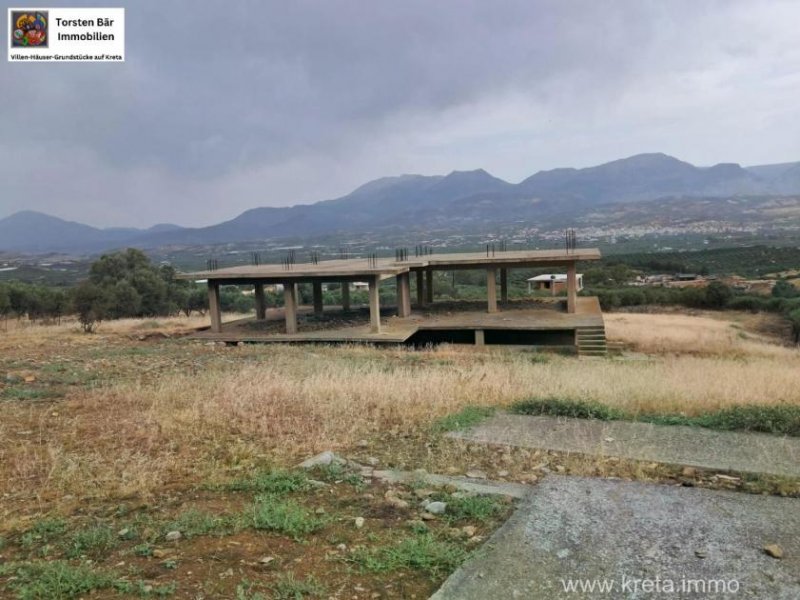 Pombia Kreta, Pompia Rohbau 240m²Wfl. auf einem 6.000 m² Grundstück Haus kaufen